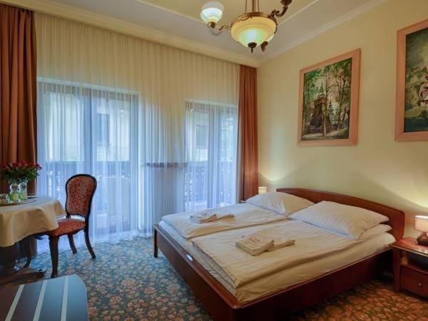 Victoria Cechini Hotel กรินีซา ดรอยจ์ ภายนอก รูปภาพ
