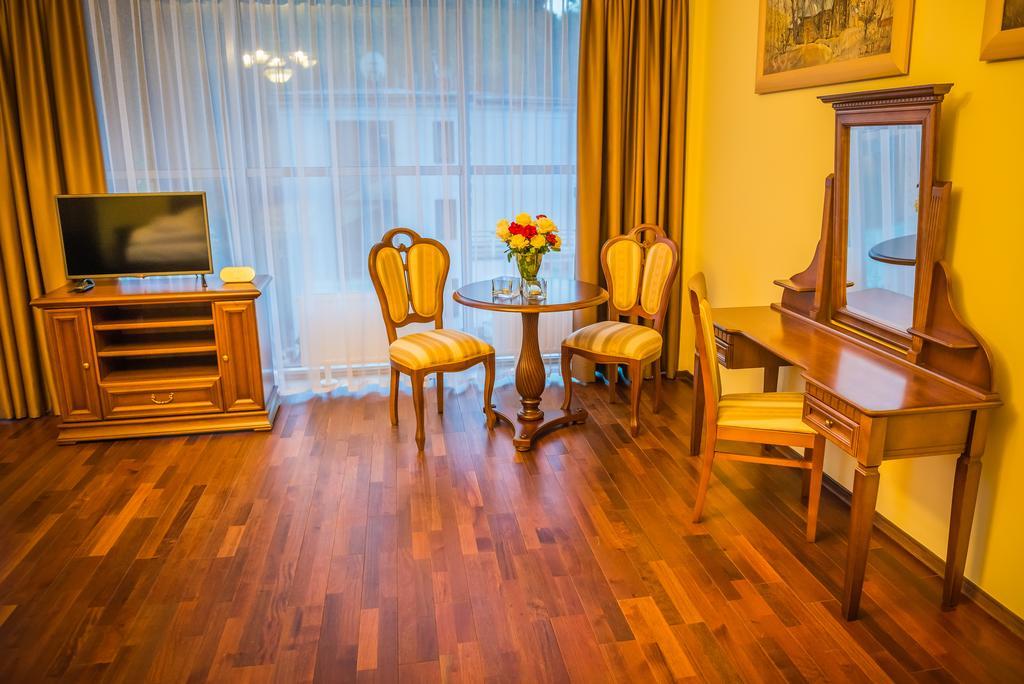 Victoria Cechini Hotel กรินีซา ดรอยจ์ ห้อง รูปภาพ