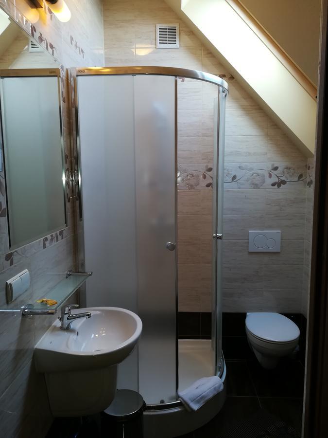 Victoria Cechini Hotel กรินีซา ดรอยจ์ ภายนอก รูปภาพ