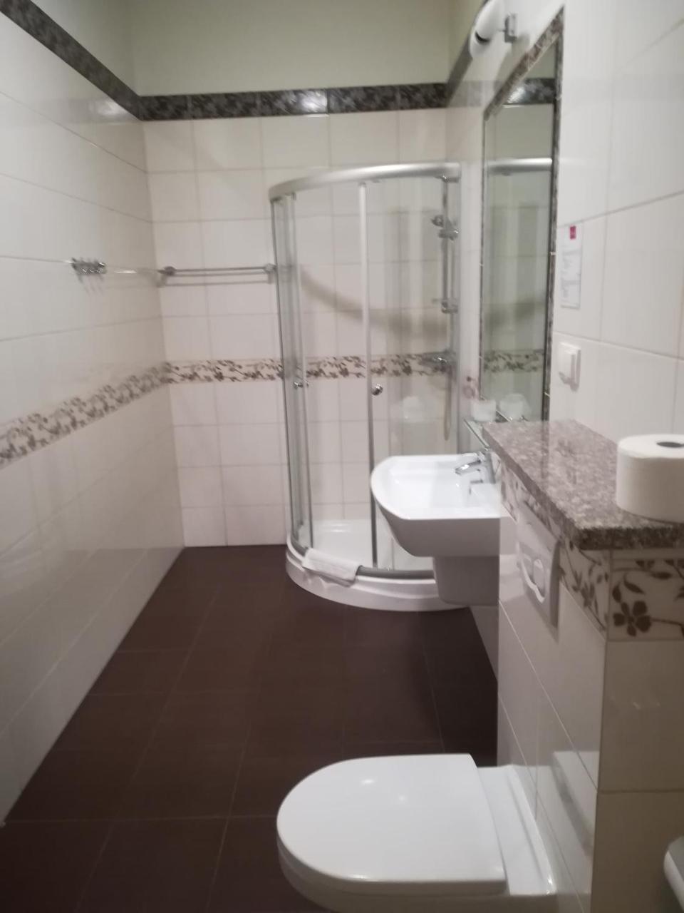 Victoria Cechini Hotel กรินีซา ดรอยจ์ ภายนอก รูปภาพ