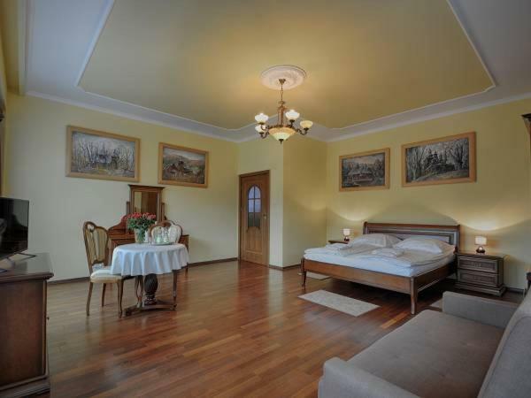 Victoria Cechini Hotel กรินีซา ดรอยจ์ ภายนอก รูปภาพ